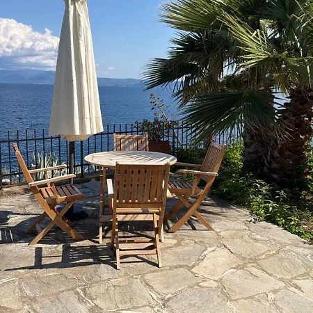 Athos Cape Traditional House * Pirgadikia
